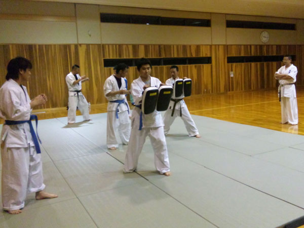 空手道 禅道会 大人の総合格闘技