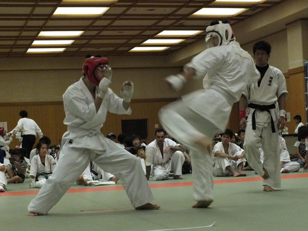 空手道 禅道会 大人の総合格闘技